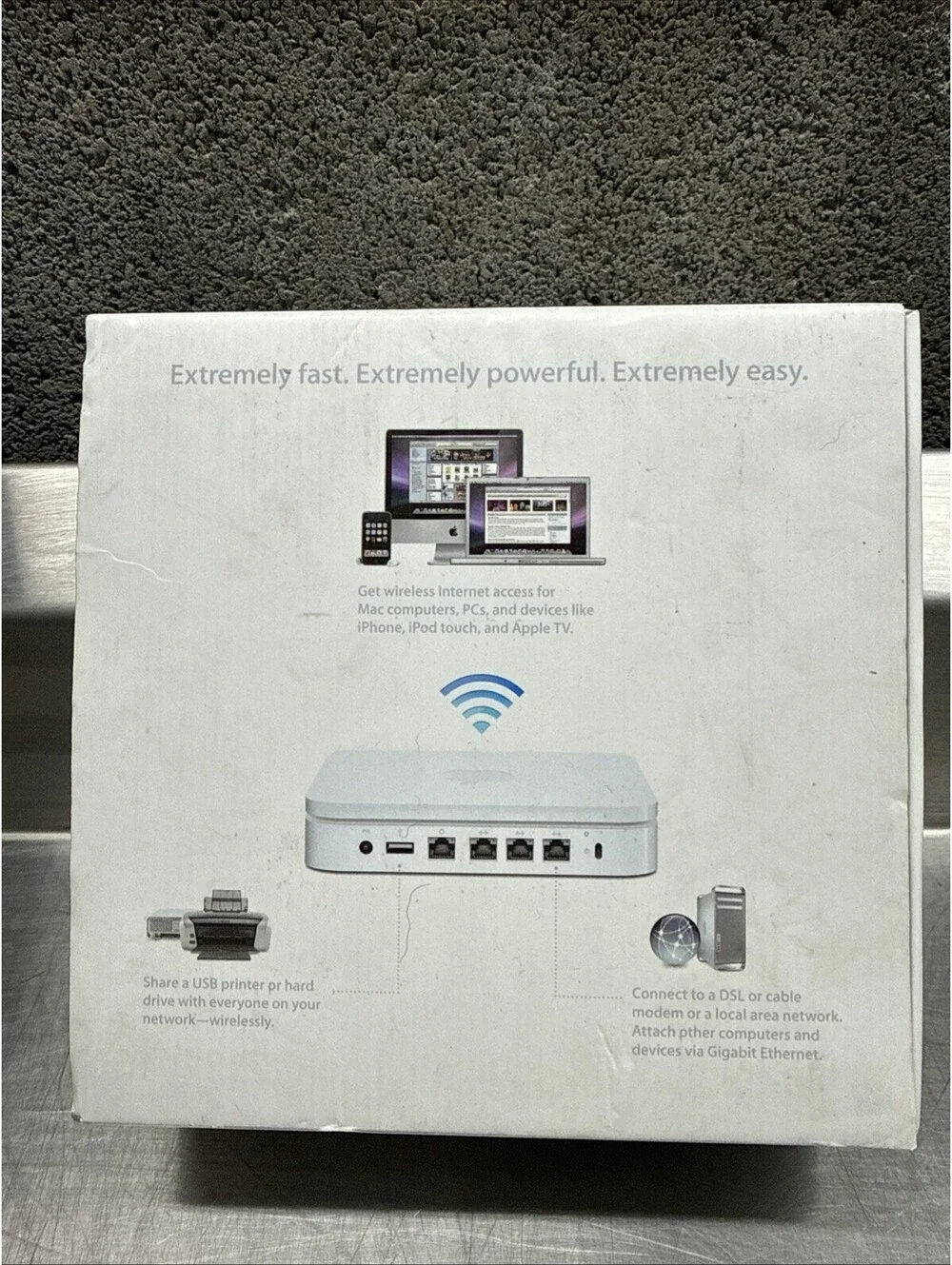 Apple AirPort Extreme MD031LL/A A1408 Router + Power Cable Clean Smoke Free